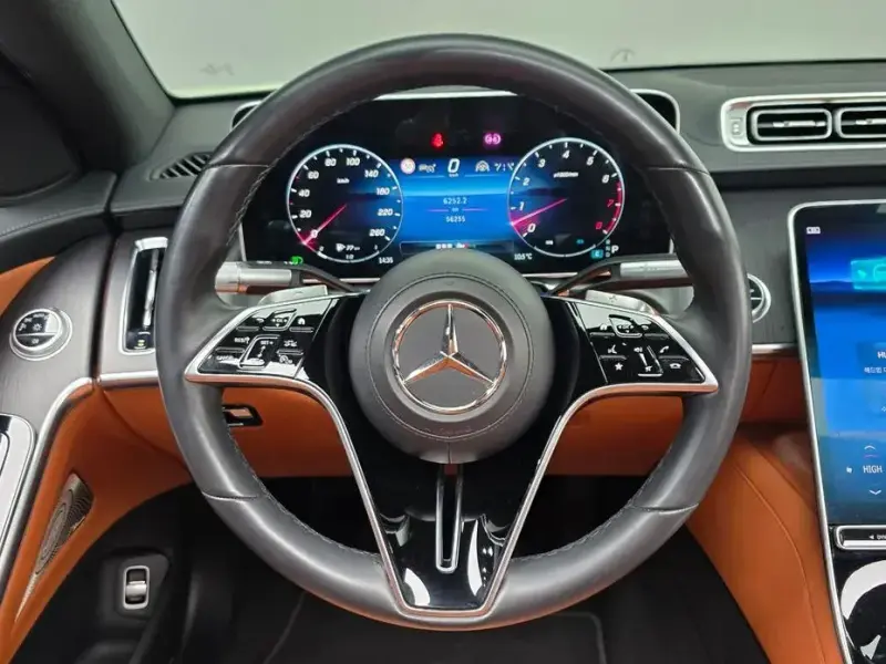 2022 Mercedes-Benz S-Класс с пробегом 56 255 км