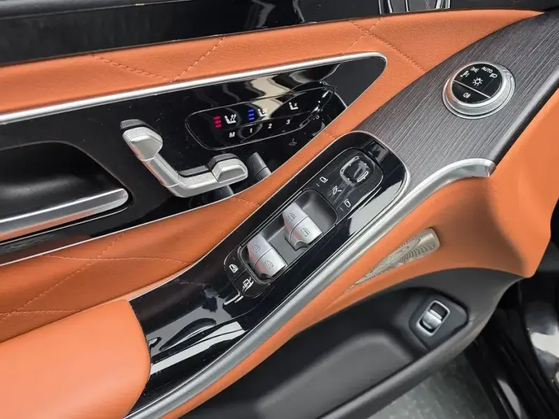 2022 Mercedes-Benz S-Класс с пробегом 56 255 км
