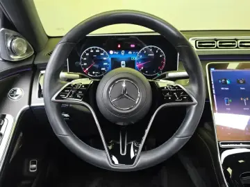 2023 Mercedes-Benz S-Класс с пробегом 17 266 км