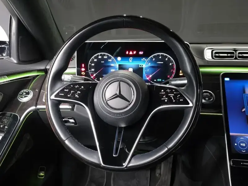 2022 Mercedes-Benz S-Класс с пробегом 45 680 км