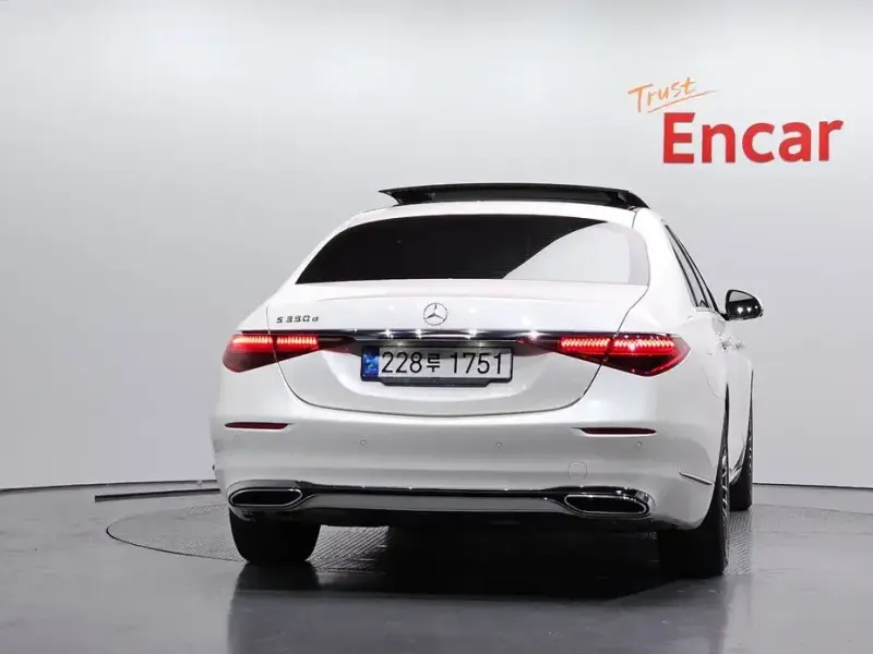 2023 Mercedes-Benz S-Класс с пробегом 66 444 км