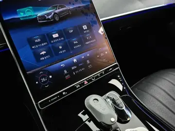 2023 Mercedes-Benz S-Класс с пробегом 66 444 км