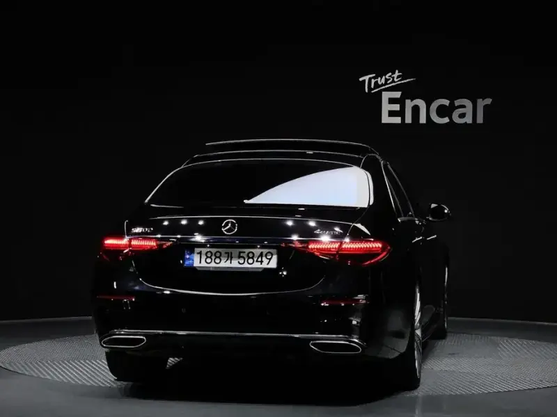 2023 Mercedes-Benz S-Класс с пробегом 32 194 км