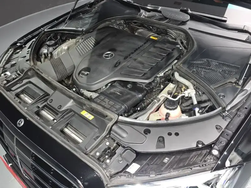 2023 Mercedes-Benz S-Класс с пробегом 32 194 км