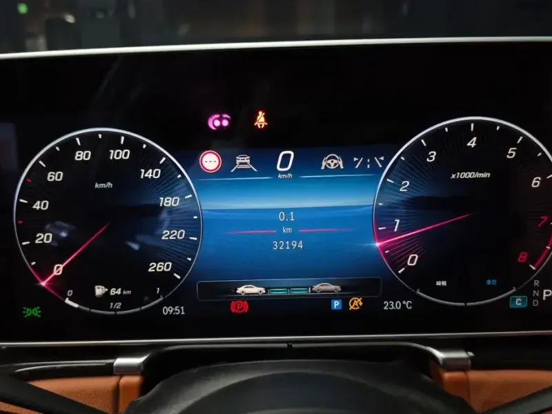 2023 Mercedes-Benz S-Класс с пробегом 32 194 км