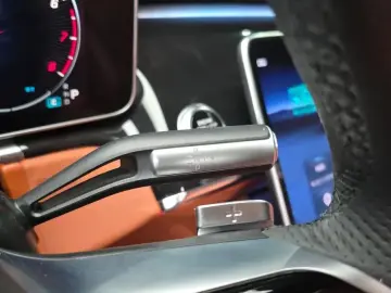 2023 Mercedes-Benz S-Класс с пробегом 32 194 км