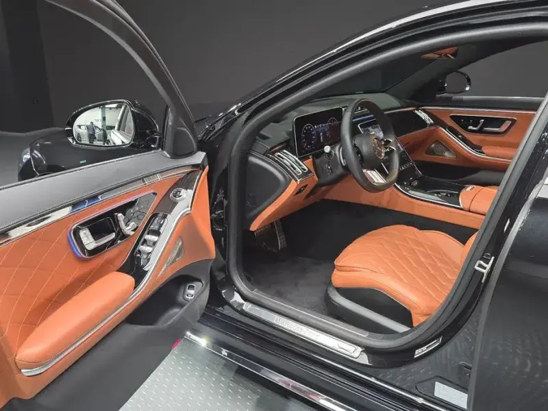2023 Mercedes-Benz S-Класс с пробегом 32 194 км