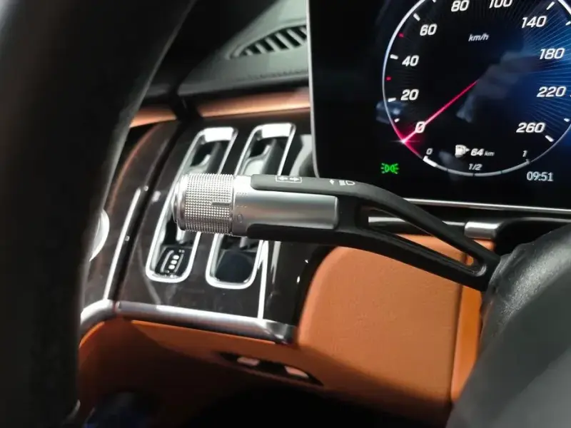 2023 Mercedes-Benz S-Класс с пробегом 32 194 км