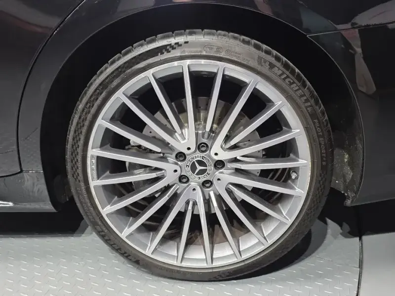 2023 Mercedes-Benz S-Класс с пробегом 32 194 км