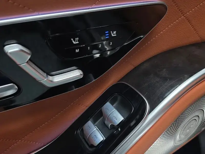 2023 Mercedes-Benz S-Класс с пробегом 32 194 км