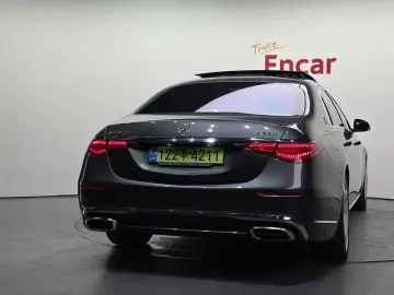2022 Mercedes-Benz S-Класс с пробегом 32 967 км
