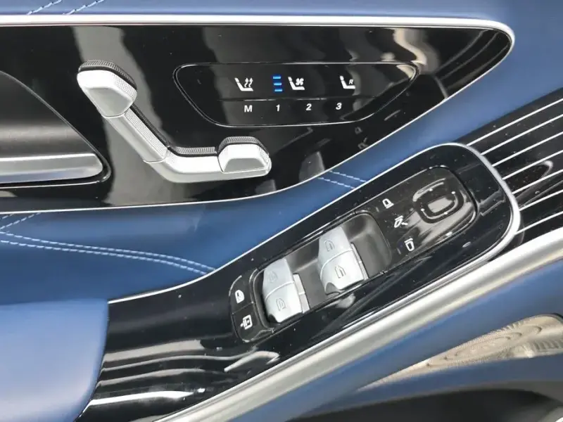 2022 Mercedes-Benz S-Класс с пробегом 32 967 км