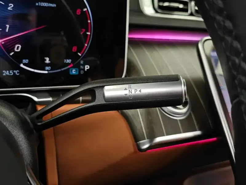2022 Mercedes-Benz S-Класс с пробегом 65 924 км