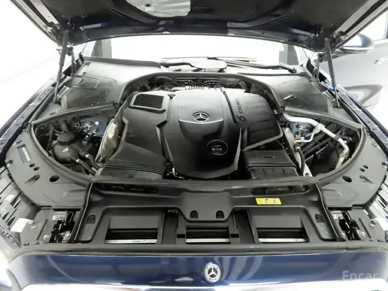 2022 Mercedes-Benz S-Класс с пробегом 65 483 км