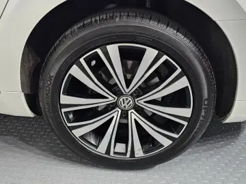 2019 Volkswagen Arteon с пробегом 76 084 км