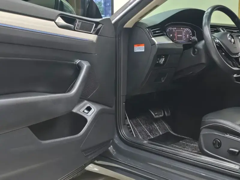 2020 Volkswagen Arteon с пробегом 60 916 км