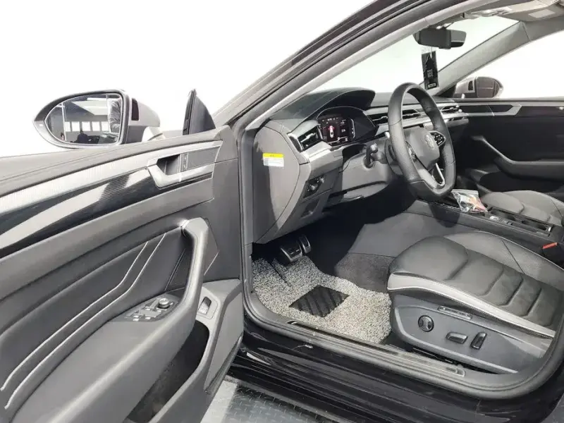 2022 Volkswagen Arteon с пробегом 45 720 км