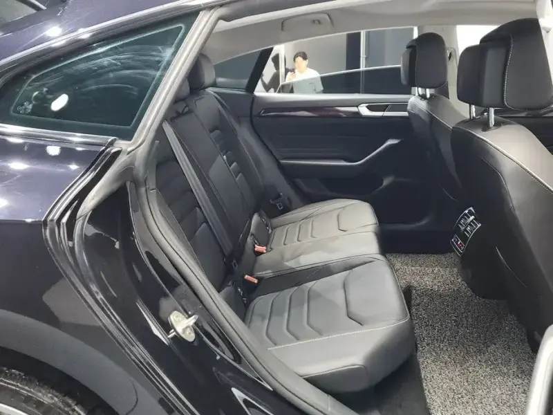 2022 Volkswagen Arteon с пробегом 45 720 км