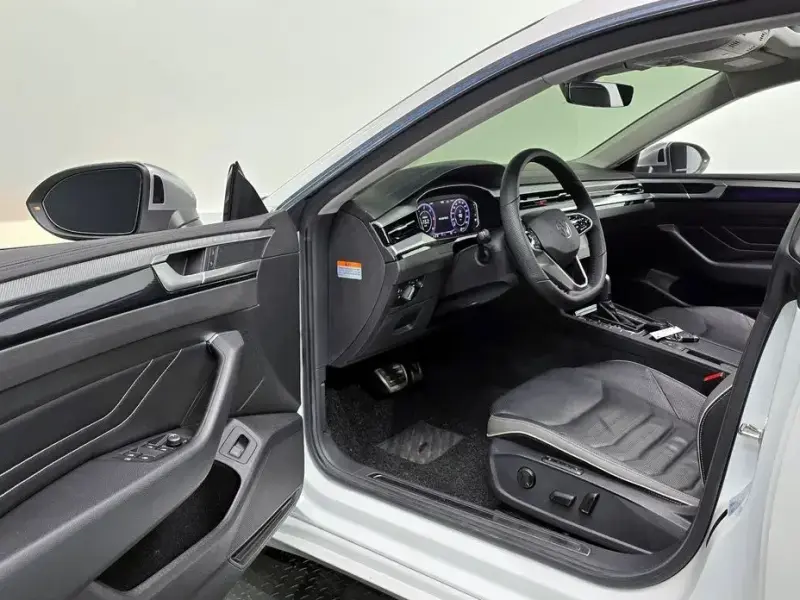 2022 Volkswagen Arteon с пробегом 50 233 км