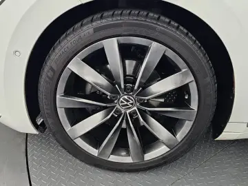 2022 Volkswagen Arteon с пробегом 87 548 км