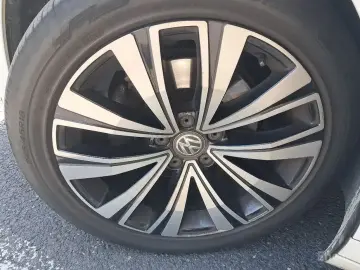 2019 Volkswagen Arteon с пробегом 128 912 км
