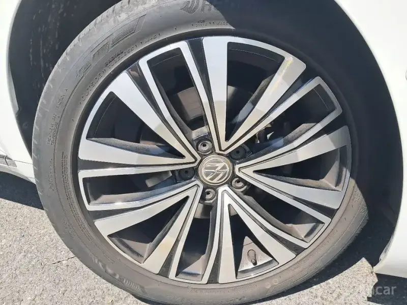 2019 Volkswagen Arteon с пробегом 128 912 км