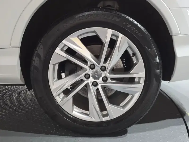 2021 Audi Q7 с пробегом 99 020 км