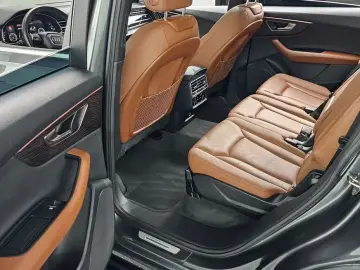 2020 Audi Q7 с пробегом 75 979 км