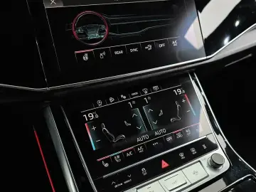 2020 Audi Q7 с пробегом 75 979 км