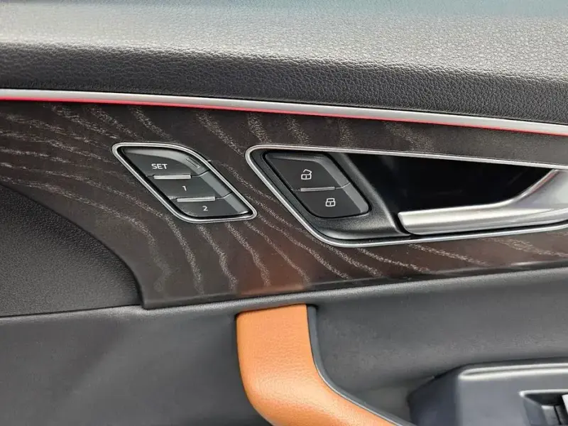 2020 Audi Q7 с пробегом 75 979 км
