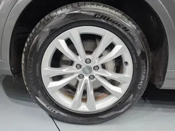 2019 Audi Q7 с пробегом 127 121 км