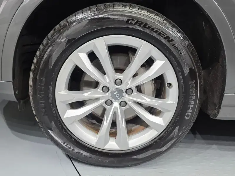2019 Audi Q7 с пробегом 127 121 км