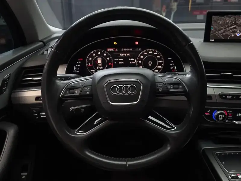 2019 Audi Q7 с пробегом 127 121 км