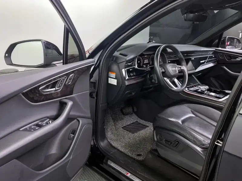 2021 Audi Q7 с пробегом 85 537 км