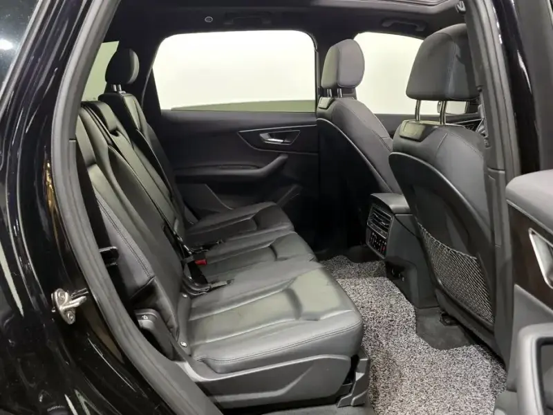 2021 Audi Q7 с пробегом 85 537 км