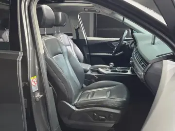 2019 Audi Q7 с пробегом 127 121 км