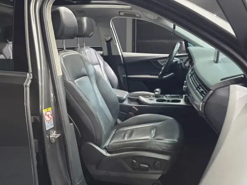 2019 Audi Q7 с пробегом 127 121 км