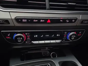 2019 Audi Q7 с пробегом 127 121 км