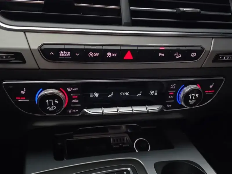 2019 Audi Q7 с пробегом 127 121 км