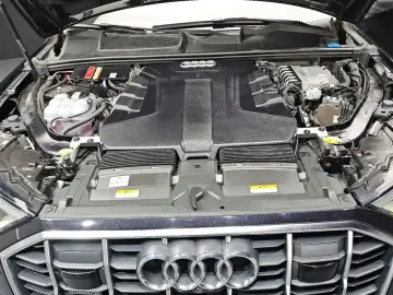 2021 Audi Q7 с пробегом 75 557 км