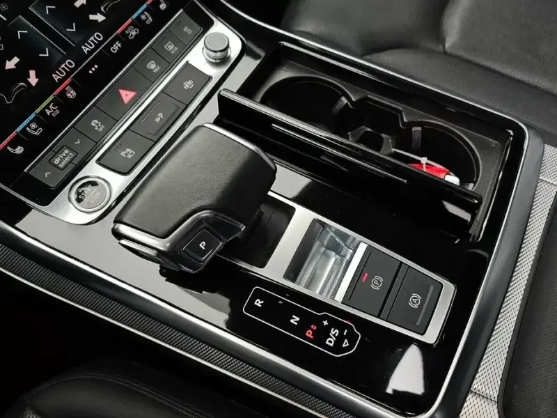 2021 Audi Q7 с пробегом 75 557 км