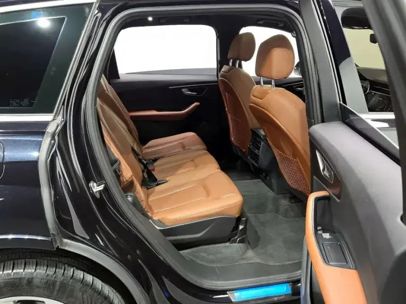 2021 Audi Q7 с пробегом 93 454 км