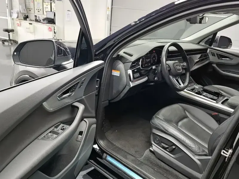 2021 Audi Q7 с пробегом 75 557 км
