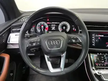 2021 Audi Q7 с пробегом 93 454 км