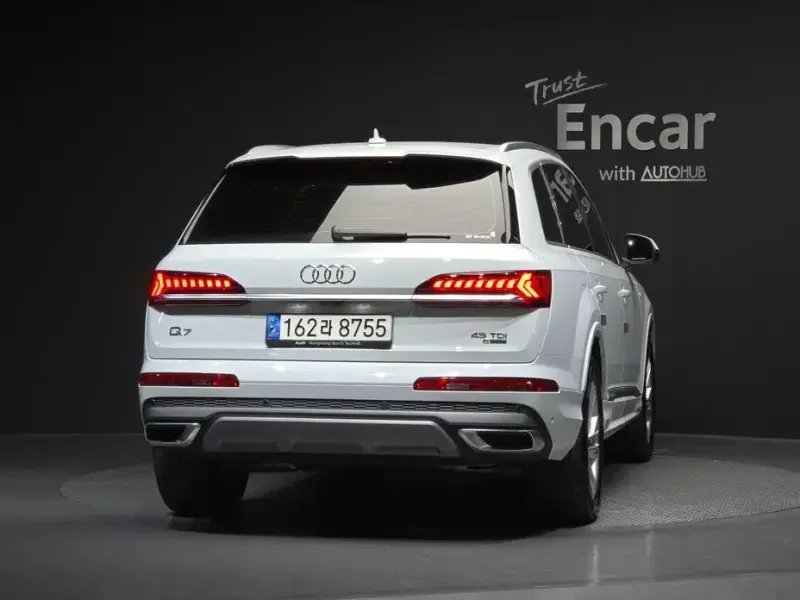 2021 Audi Q7 с пробегом 67 144 км