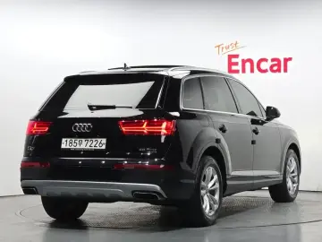 2019 Audi Q7 с пробегом 132 370 км