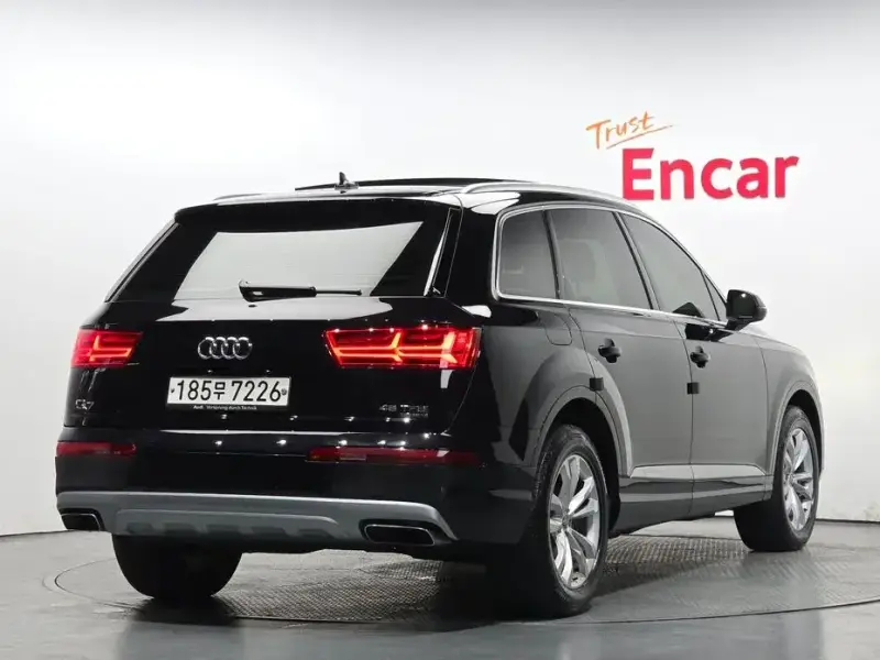 2019 Audi Q7 с пробегом 132 370 км