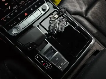 2020 Audi Q7 с пробегом 116 181 км