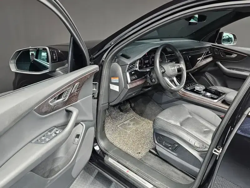 2020 Audi Q7 с пробегом 116 181 км