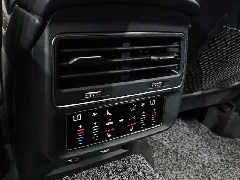 2020 Audi Q7 с пробегом 116 181 км